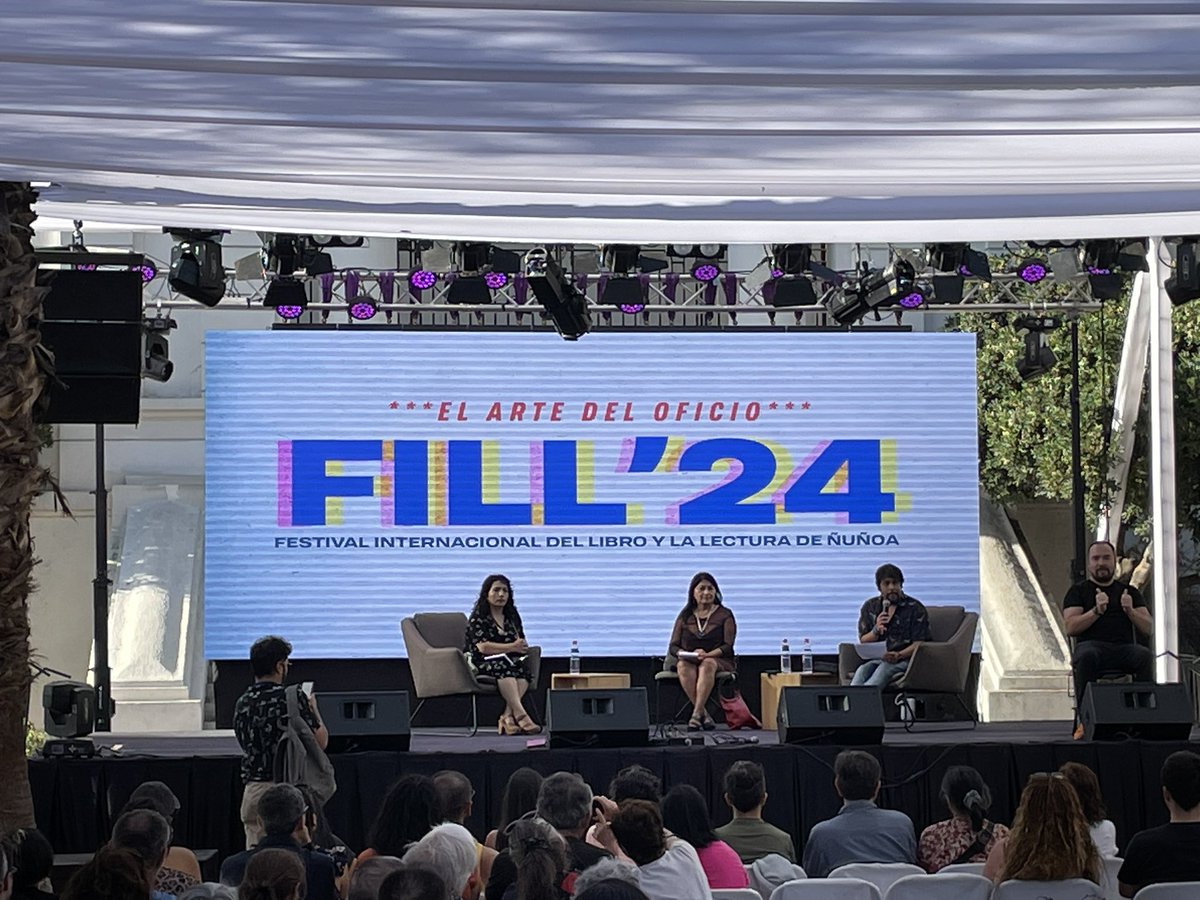 SilvaBarandica's tweet photo. Lanzamiento de #Azmapu en #Ñuñoa https://t.co/np2j7jC2or