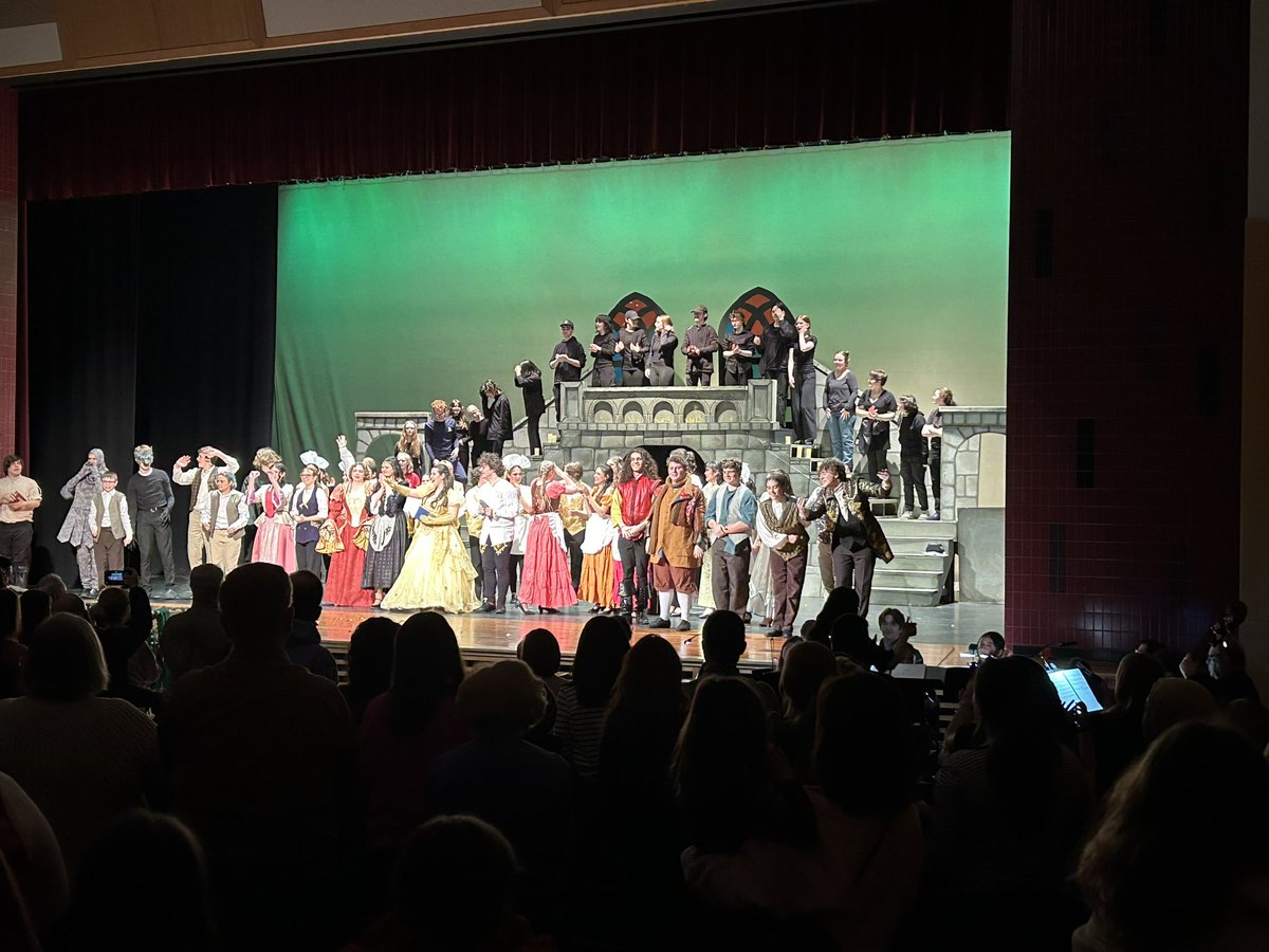 Congrats to the cast and crew of the NAHS Drama Guild’s production of Beauty and the Beast- truly Broadway in Osgood!!