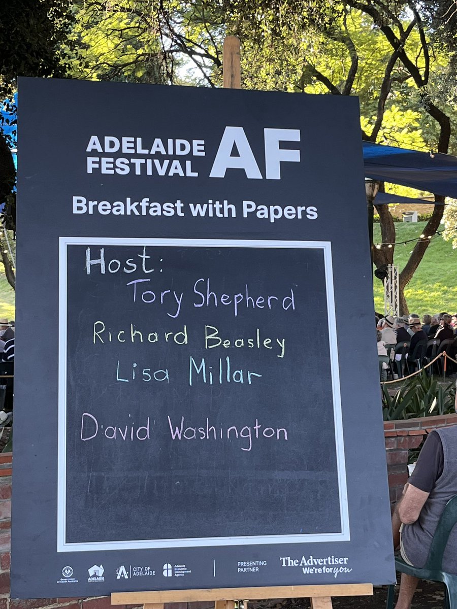 My first Breakfast with Papers! Seems a popular move to this beautiful garden judging by the crowd. #AdlWW with @ToryShepherd David Washington & Lisa Millar