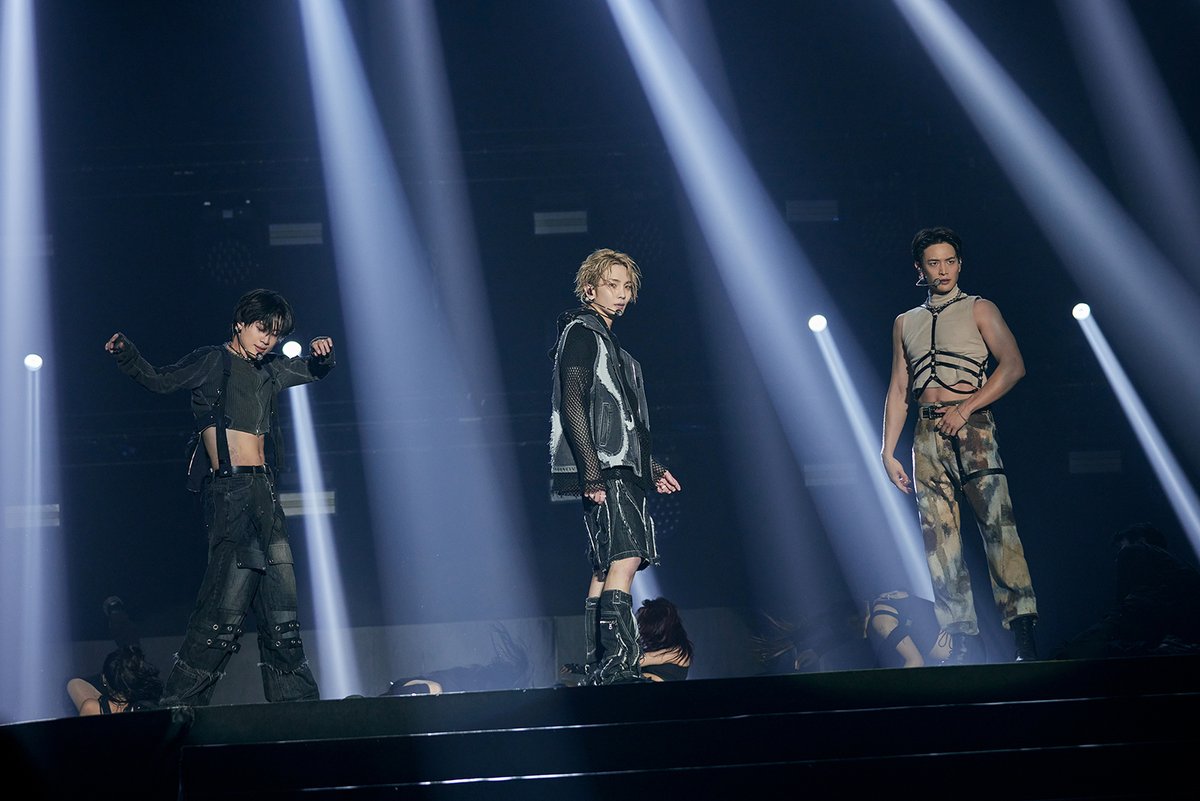 SMTOWNGLOBAL tweet picture