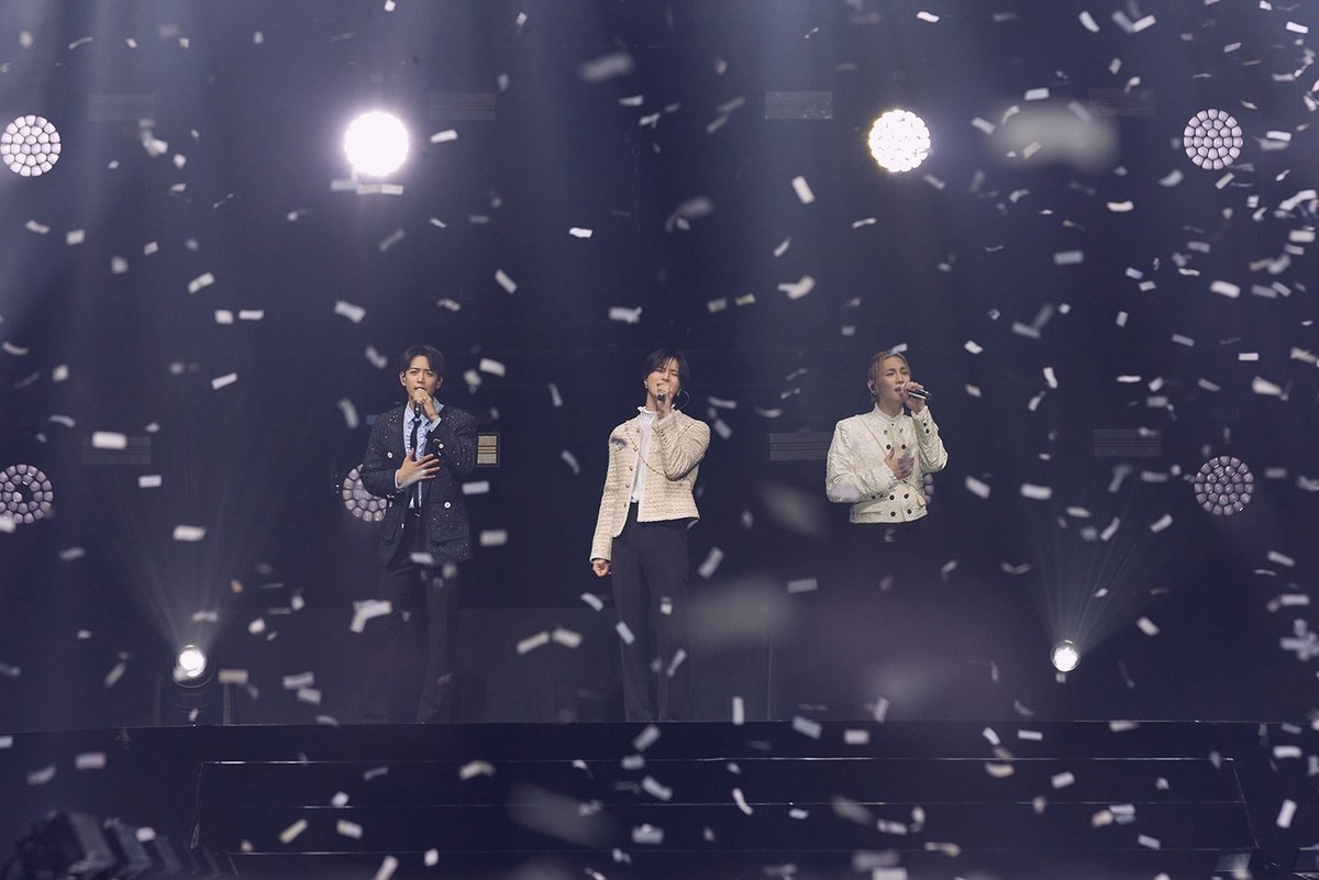 SMTOWNGLOBAL tweet picture