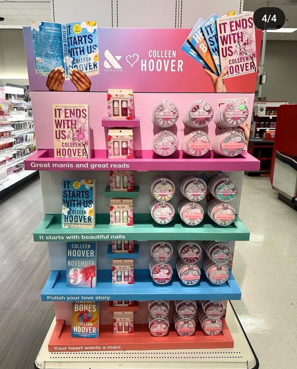 andysbookshelf's tweet image. she hasn't learned anything from the it ends with us coloring book