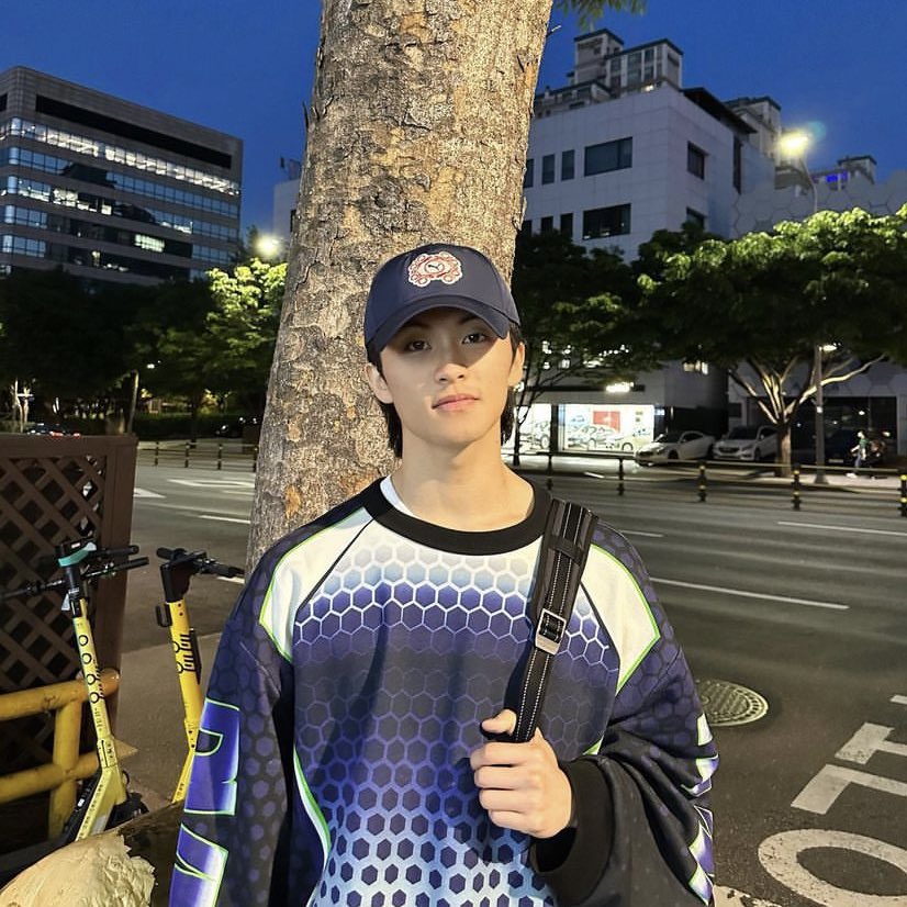 joyfulmarkly's tweet photo. like i can’t believe we almost lost him to canadian education system https://t.co/G08CL8OWp1