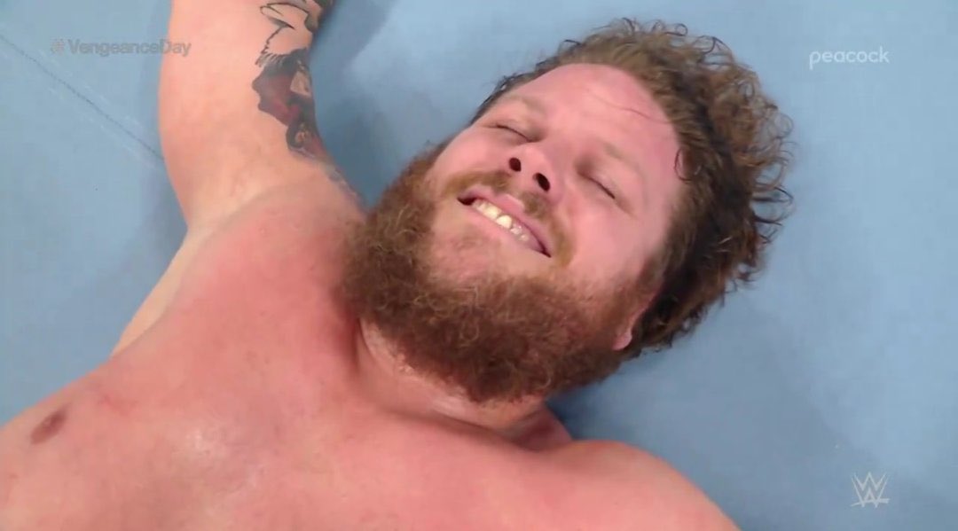 robinplaysgamez's tweet image. 