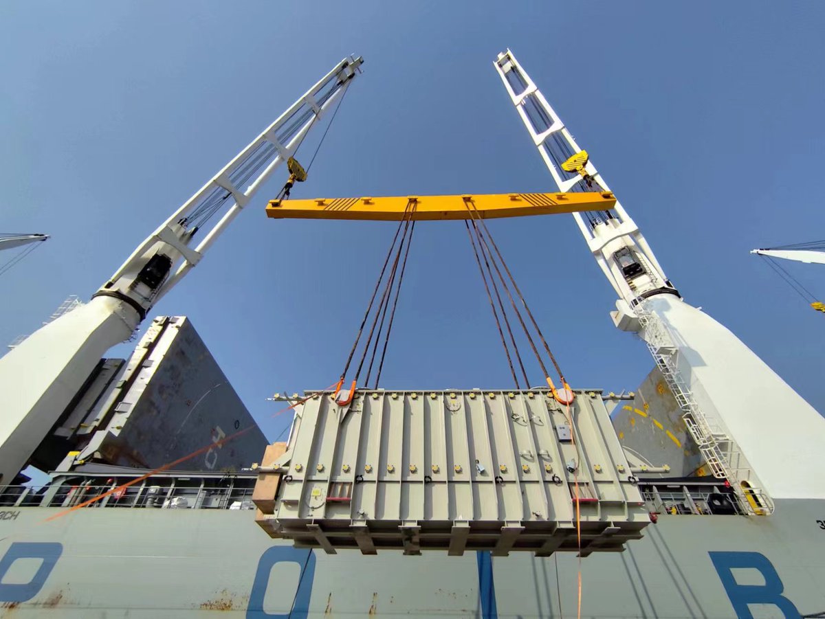 ChipolbrokCom's tweet photo. 🚢 Over the weekend, Chipolbrok proudly hosted our vessel MV Pilecki in Lvsi, China to load cargo! 🌟 #chipolbrok https://t.co/Y199CgDZlM