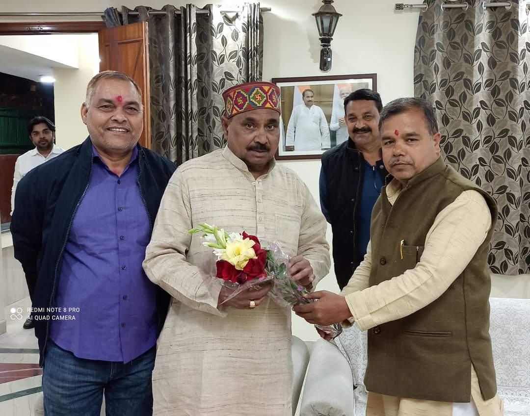 ManojSamtharBJP's tweet image. भारत सरकार में राज्य मंत्री मा.भानुप्रताप वर्मा जी को जालौन गरौठा भोगनीपुर संसदीय क्षेत्र से 8वीं बार भाजपा द्वारा प्रत्याशी बनाये जाने पर दिल्ली स्थित आवास पहुँच कर अशोक जी गौतम पूर्व प्रचारक के साथ मा.मंत्री जी को गुलदस्ता देकर शुभकामनाएं प्रदान की... 🚩
@BJP4India