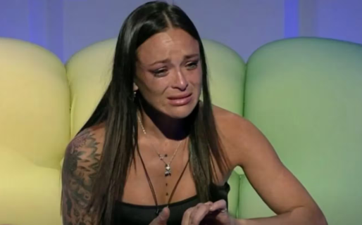 ElComodorense's tweet image. #GH23 | Agostina se largó a llorar y anunció que abandona Gran Hermano: “Tengo miedo de que Furia me clave algo”
elcomodorense.net/agostina-se-la…