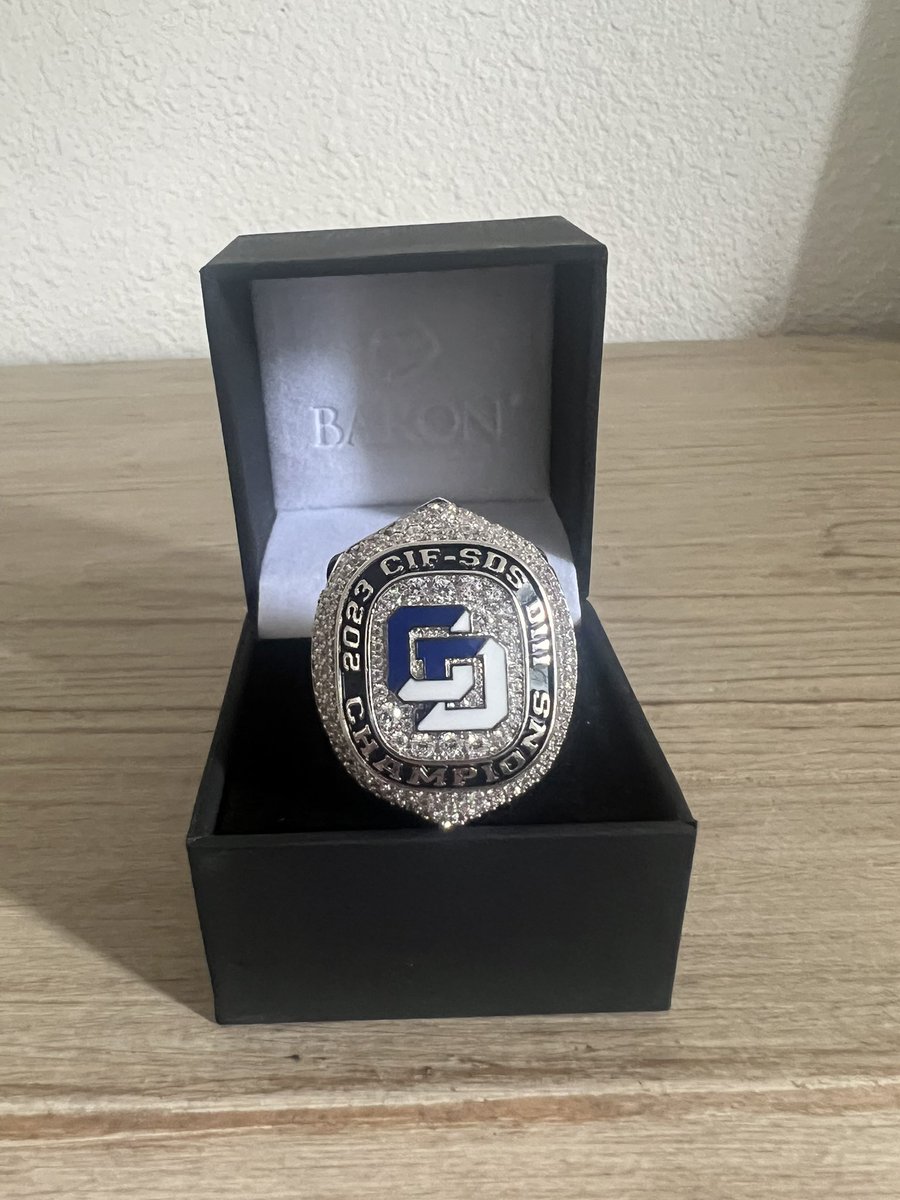 ryanlariccia's tweet photo. Added a new 💍 to the collection this season… I couldn’t have asked to be apart of a better group of players and coaches this year. Can’t wait to go get some more 💪🏽 #OneTreeOneTeam #TorreyPride https://t.co/rwt1mcWH8s