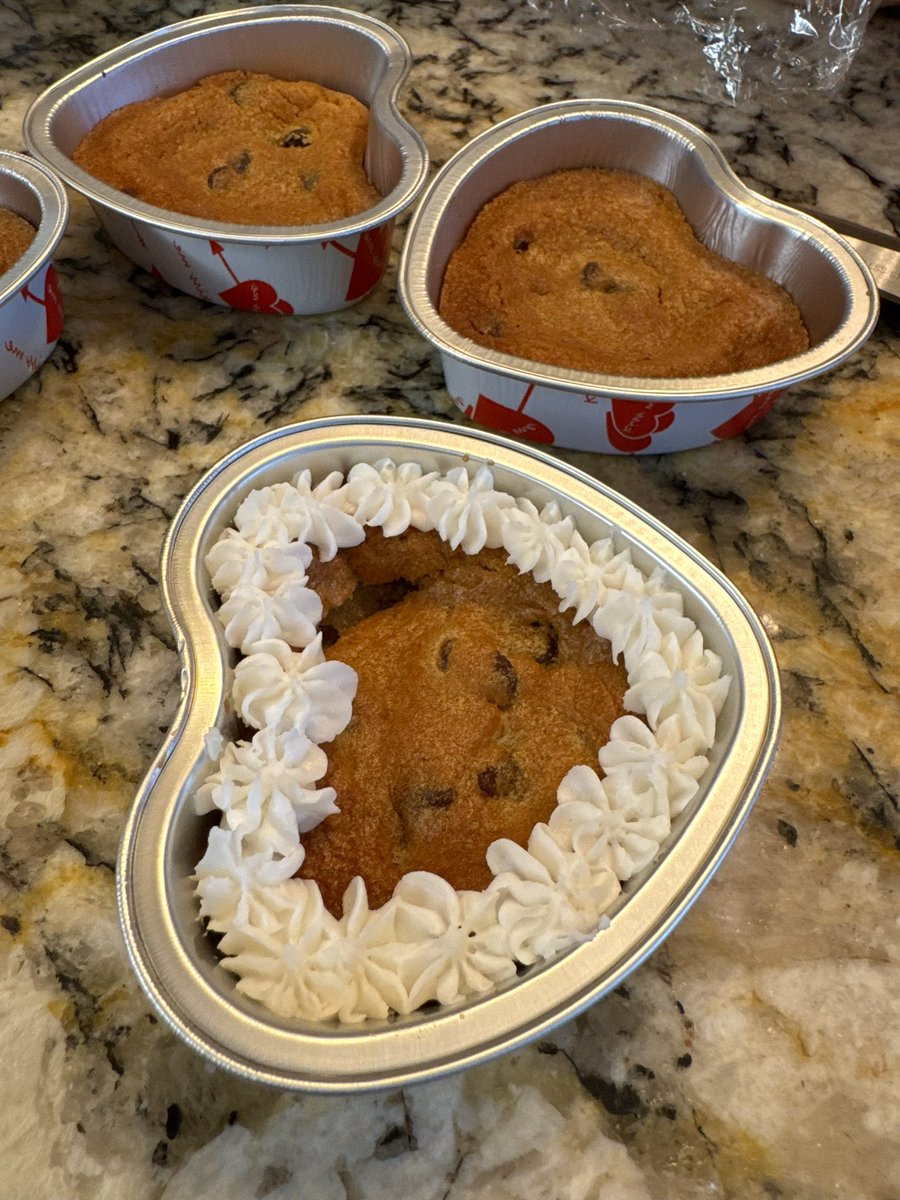 veronicaxxxooo's tweet image. I had a request for Nutella stuffed cookies as a "thank you" for a Walk for Kids donation. I hope she loves them ♥️ #WeekendBaking #ThankYou 🙏🏽#WalkForKids