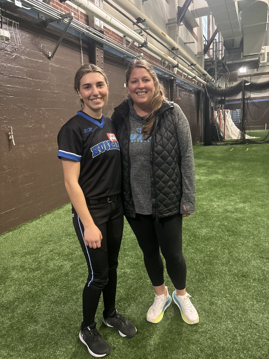 AveryStuart31's tweet photo. I had a great time at the @TuftsSoftball camp! Thank you so much for all the great instruction. I look forward to coming back!
@EStateHuskies 
@ESHuskiesLI16U 
@CoachEbs https://t.co/brL41ygByB