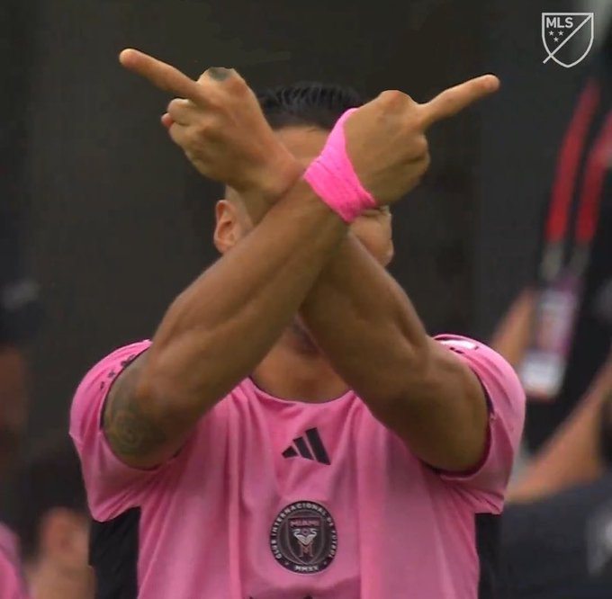 Grêmio quer Suárez de volta, Suárez quer Grêmio de volta, o que me impossibilita sonhar na liberta?