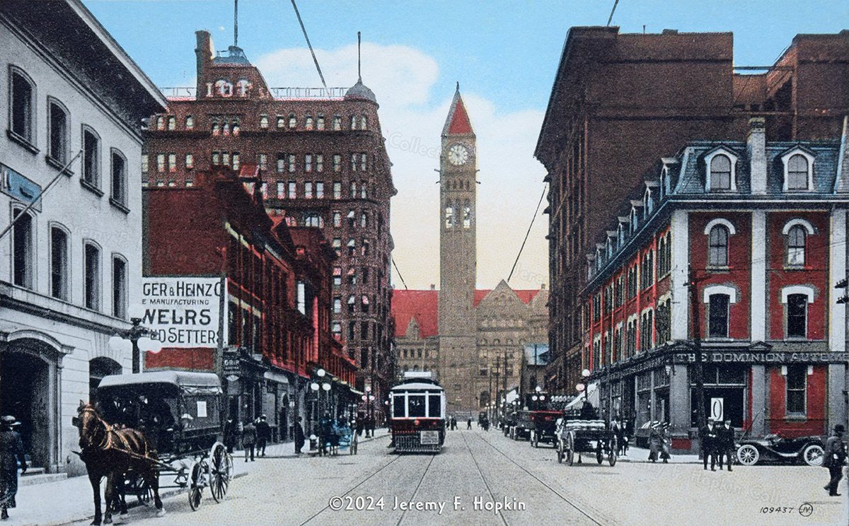 Looking north on Bay Street to Toronto's Old City Hall, from a 1913 postcard in my collection.

#postcards #ephemera #antique #streetcar #horseandcarriage #automobile #1910s #baystreet #oldcityhall #history #torontohistory #tdot #the6ix #toronto #canada #hopkindesign