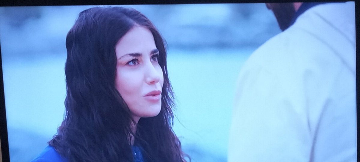 Piera682's tweet photo. È arrivata a termine questa bellissima serie , e #Dicle e #Serdan è una bellissima coppia😍
#DeamsAndRealities
#ÖzgeGürel https://t.co/lJ6gZ21ajj