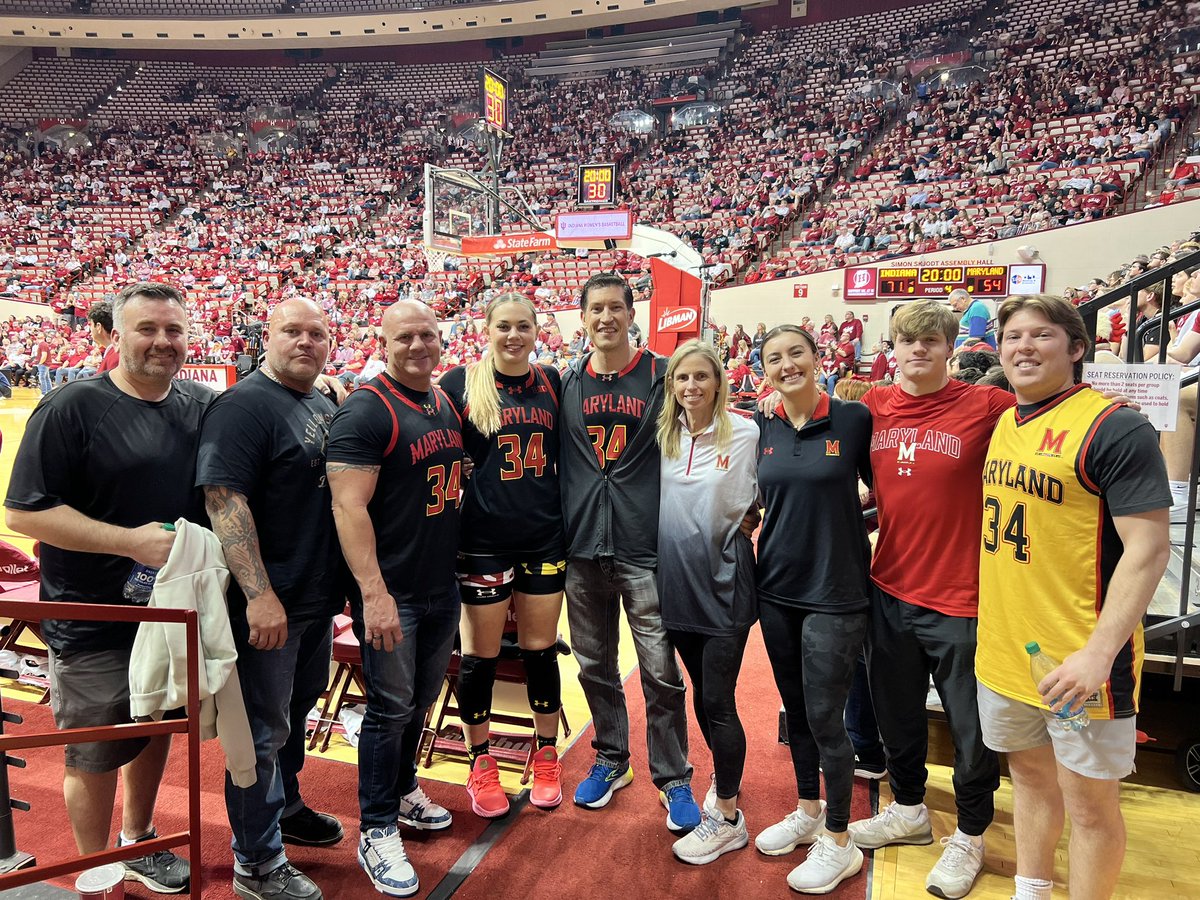 wolverinasbb's tweet photo. Bloomington, Indiana! @5xStateChamps @wolverinas2026 @Emily_fisher3 @a_kipley @SamanthaPullins @TylerKipley https://t.co/ed7JXGlGbN