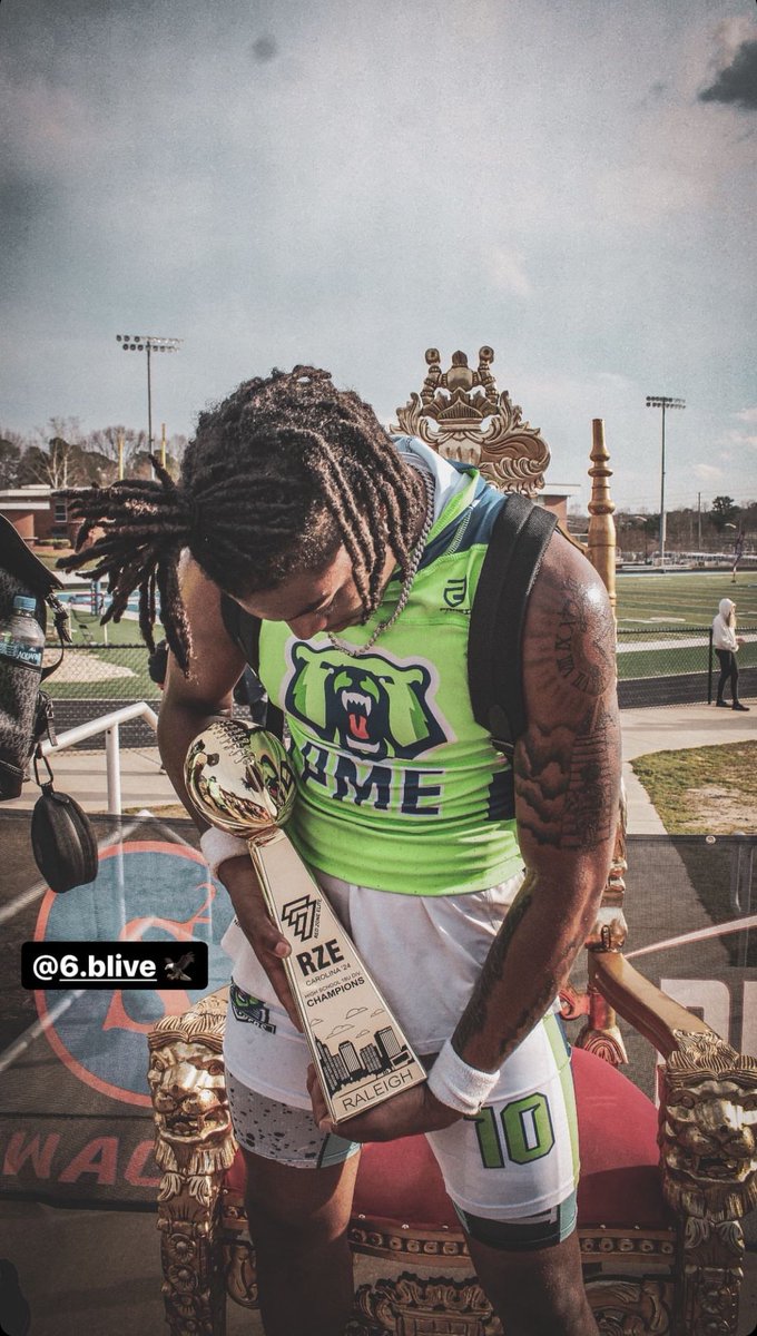 “ They Counting Stars I’m still counting #Chips “ #7v7Champs Blessed to Play with my Family #OTF