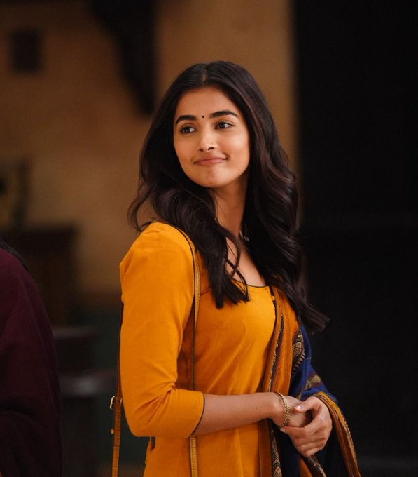 GHyRpdiWAAAm_h_?format=jpg&name=small