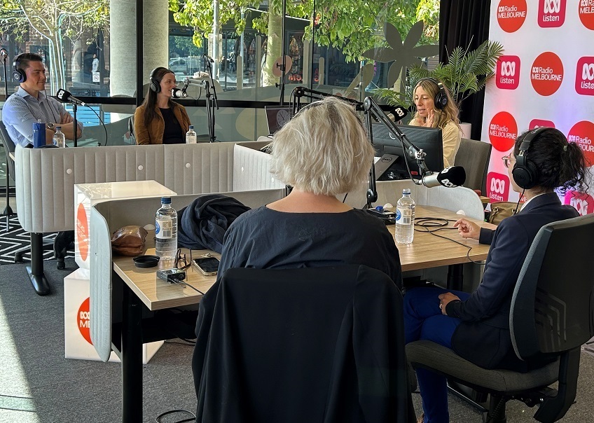 Unpacking the sometimes complex relationship between what we eat and how we feel made for a fascinating discussion on today's @abcmelbourne Conversation Hour @foodmoodcentre @IMPACTDeakin @FeliceJacka @drmelissalane @Marx_Wolf @Jessica52870672 @RichelleHunt