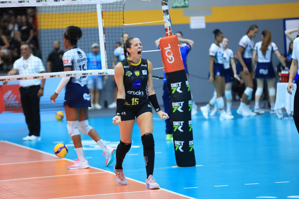 volei's tweet photo. O Dentil/Praia Clube venceu o Gerdau Minas e conquistou a Copa Brasil Bet7K pela primeira vez. A vitória veio por 3 a 2, parciais de 25/23, 29/27, 22/25, 16/25 e 16/14. 

Kuznetsova foi eleita a melhor em quadra e recebeu o troféu VivaVôlei. 🙋‍♀️🏆🏐 https://t.co/TR1PaExGzS
