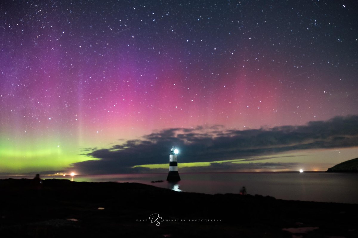 SwinburnDave's tweet photo. Lady Aurora Dancing brightly at Penmon Point, Yns Mon …
@Ruth_ITV @ITVWales @bbcweather @spaceweather @BBCWalesNews @DiscoverCymru @skyatnightmag https://t.co/RYvHskVwxt