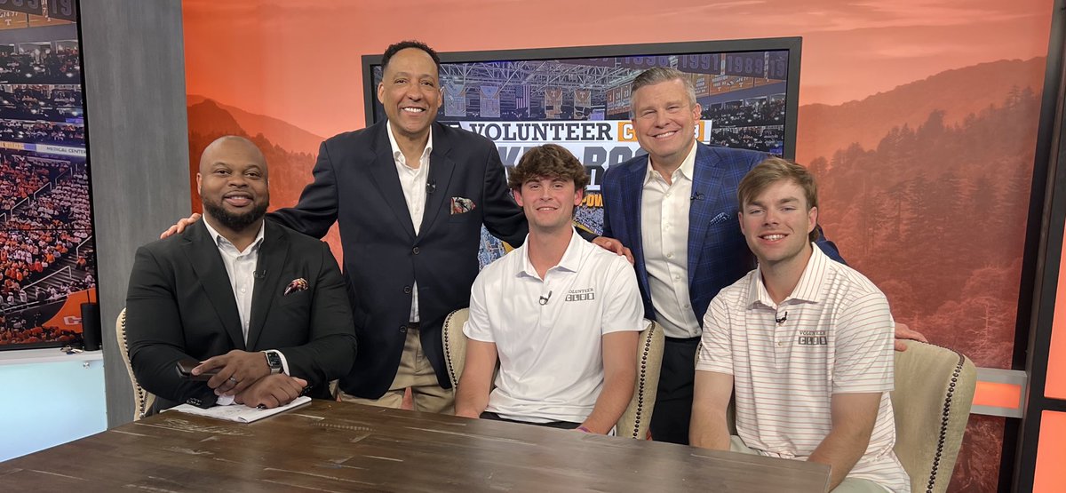 Baseball Vols @stark_cal and @ajrussell_ join us on the “Volunteer Club Locker Room, presented by Spyre Sports.” We also talk about @Vol_Hoops wins over Auburn and Alabama! Sunday night on WATE (ABC) in Knoxville, and FOX in Nashville and Tri Cities! @SwainEvent @TJonesLive