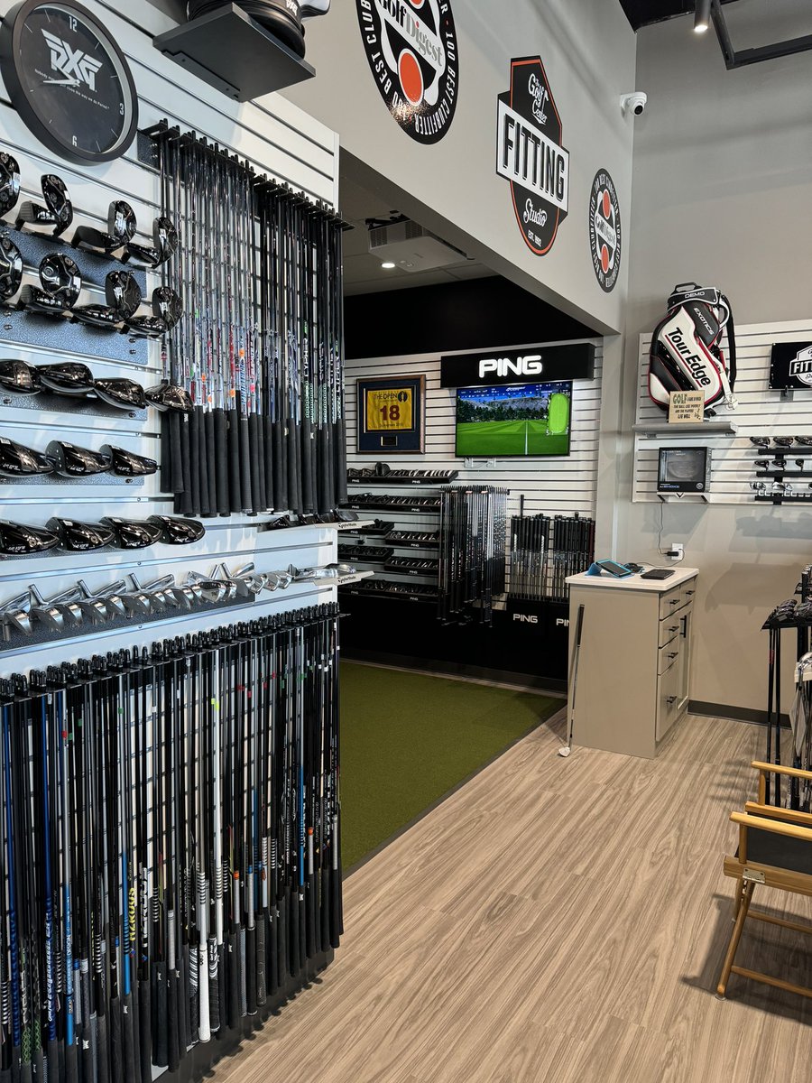 Golf Center tweet media