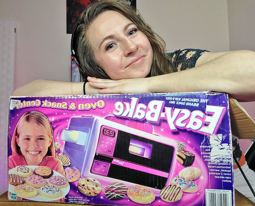 TICKBITE TRIES IT Ep 1: 20 YEAR OLD EASY BAKE OVEN! 

Come make some sweet treats with me or maybe watch me blow up! 

LIVE NOW #twitch #easybakeoven