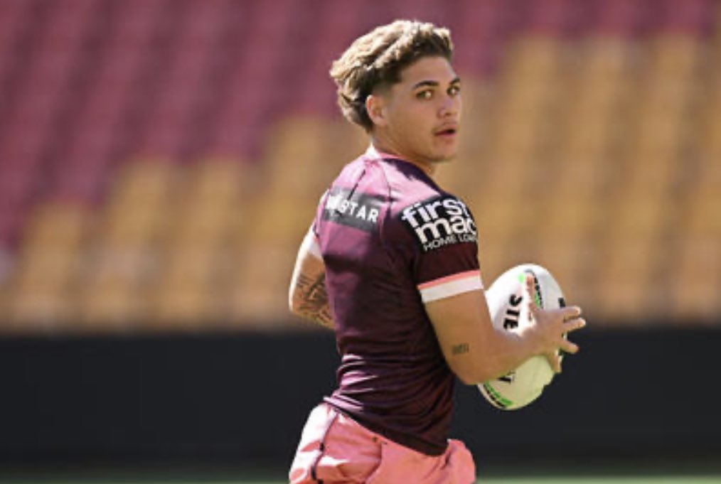 WALSH CHARGED BUT FREE TO PLAY BUNNIES

@brisbanebroncos fullback Reece Walsh will escape with a fine for shoulder charge v @sydneyroosters in Las Vegas.

He will be free to play @SSFCRABBITOHS with early plea.