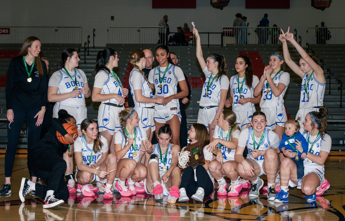 '24 District Champs! <a href="/getupborohoops/">Springboro Panthers Girls Basketball Program</a> ground out a gutsy game with lots of amazing photo opportunities...billgarverphoto.smugmug.com/Springboro-Gir…