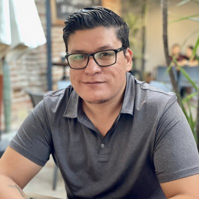 gmlo_89's tweet photo. #NuevaFotoDePerfil https://t.co/hLyTZmZmlq