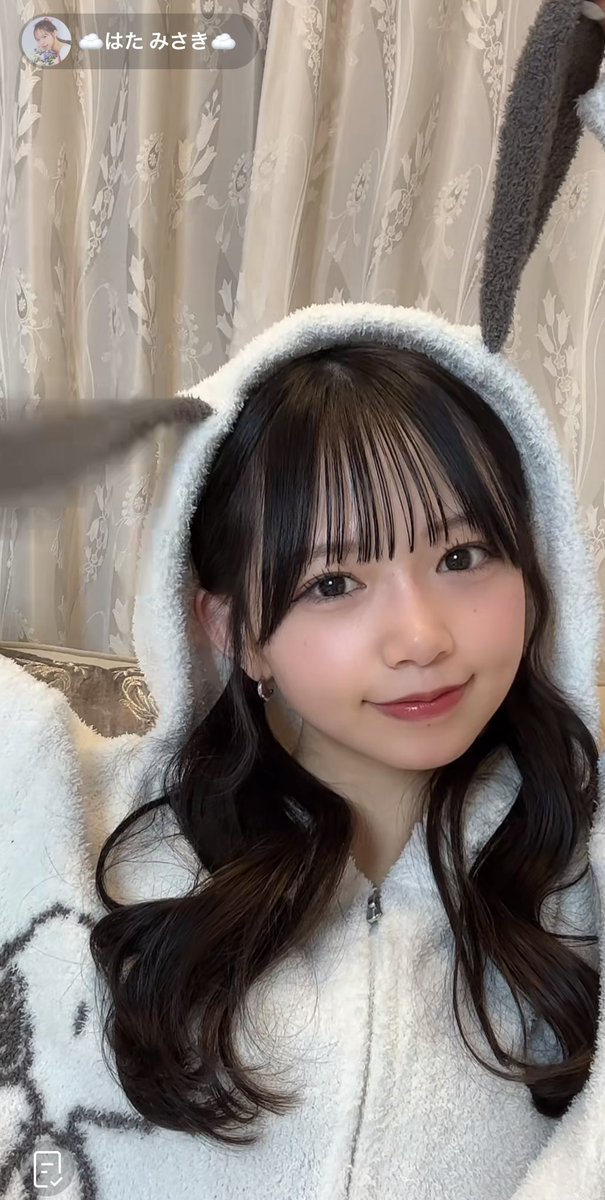 みいちゃ TWIST SEE-THROUGH CREPE – isseymiyake.com