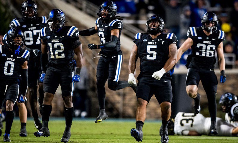 eyansteadjr1's tweet photo. Blessed to receive an offer from Duke University. @GinfanteMT @RomanCatholicHC @NexLevelQBs https://t.co/cQ9ZC7OEuJ