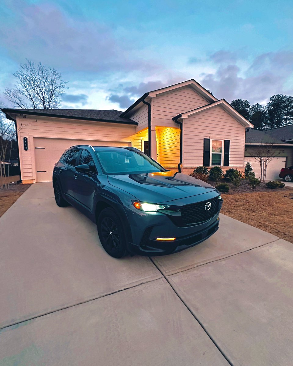 HighImG's tweet photo. New year, new car and new home with my new wife 🥰🥹 https://t.co/8jX0qGBwa3