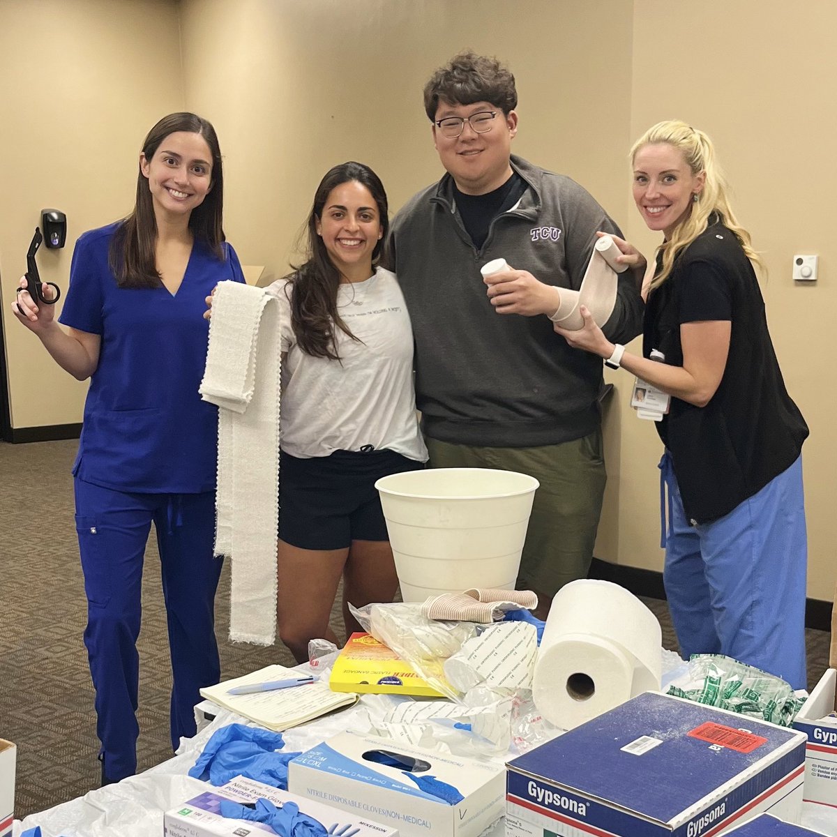 Lauren Holladay, MD, MS tweet media