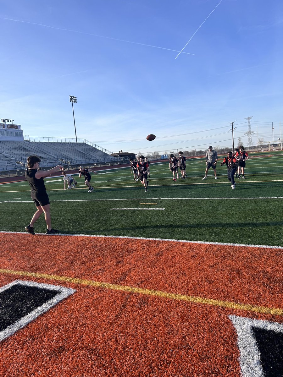 What a great evening to get out and get better at your craft! Day one of @LWWestWarriorFB WR/DB skills work. Kids came out ready to work. Itching to get better. Can’t wait till next Sunday! ⚔️🔸