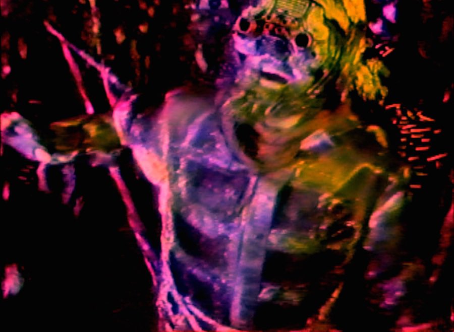 DDCP_SF's tweet image. You can now watch our first feature, ELLIOT, for free on YouTube! Make a bowl of black noodles and strap in for a shot on VHS voyage of low budget weirdness. youtube.com/watch?v=KvCS3P…