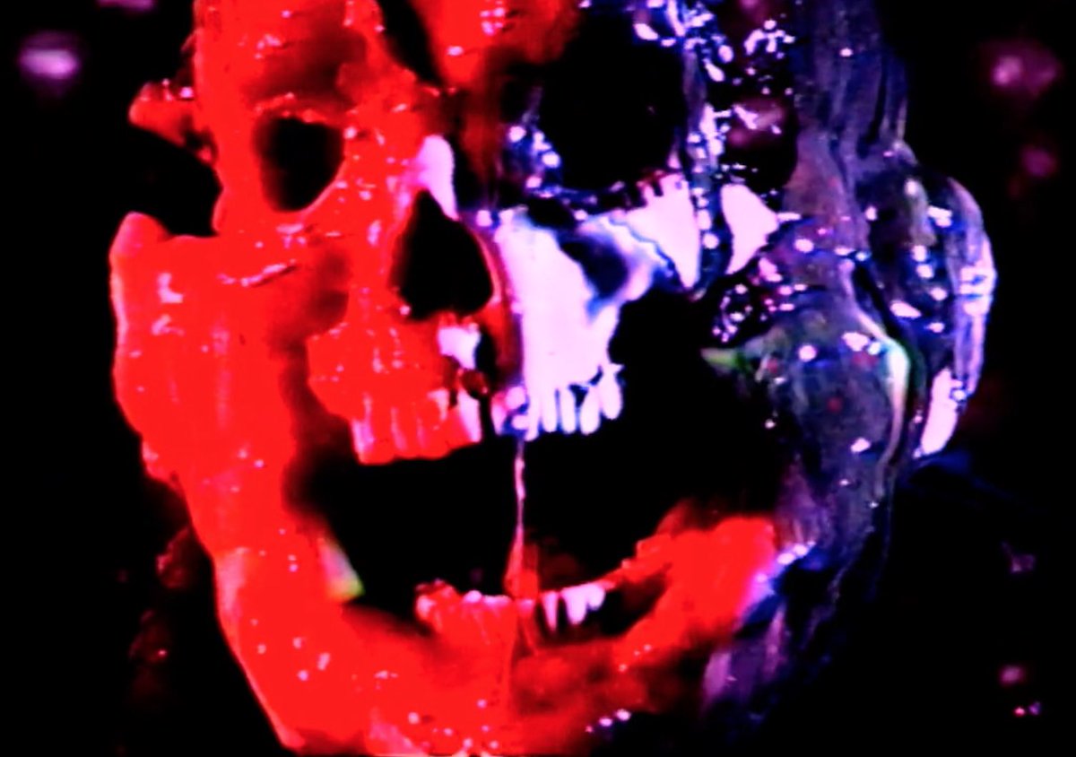 DDCP_SF's tweet image. You can now watch our first feature, ELLIOT, for free on YouTube! Make a bowl of black noodles and strap in for a shot on VHS voyage of low budget weirdness. youtube.com/watch?v=KvCS3P…