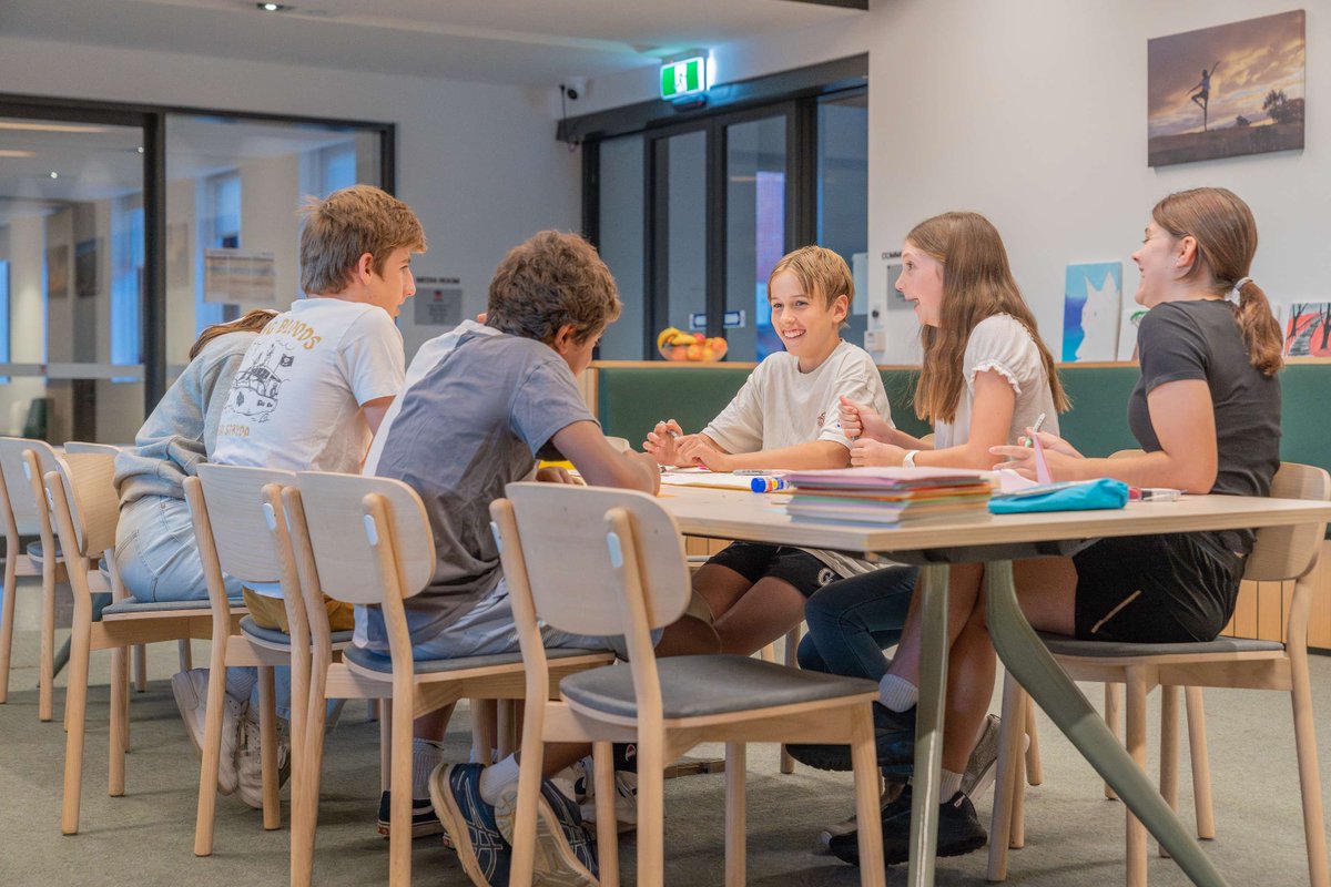 Guildford Grammar School tweet media