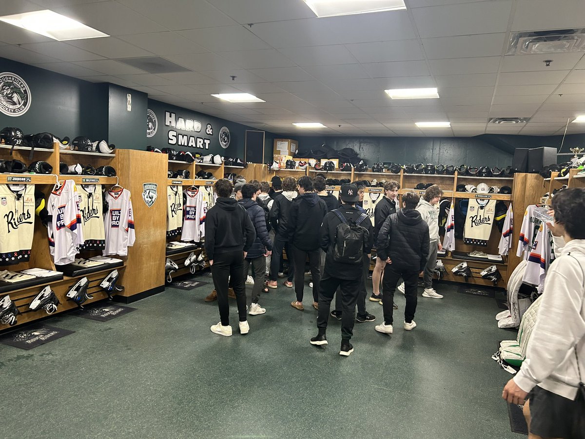 What a great experience for our 16U team playing Northstar Christian Hockey Academy this weekend. Two 6-5 losses but hard fought hockey and a major thank you to @RidertownUSA for hosting! #CultureWins