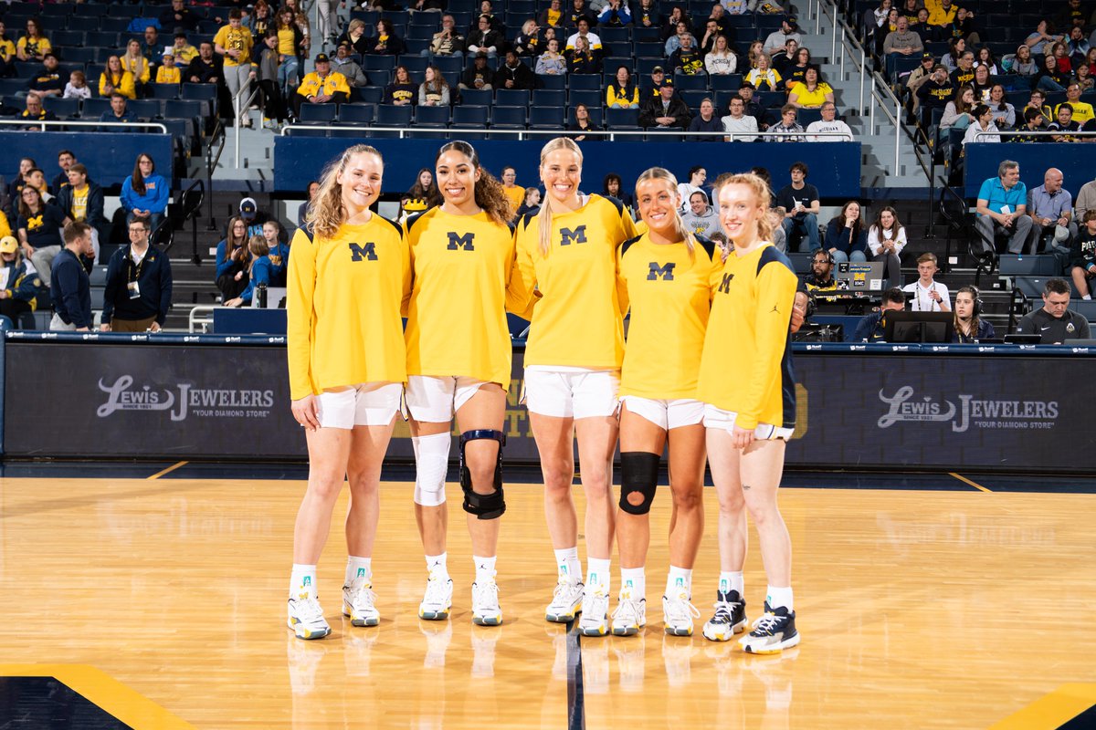 Senior Night vibes

#GoBlue