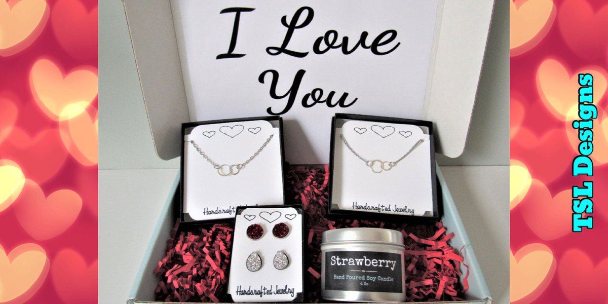 I Love You Gift Box ~ Infinity Necklace and Bracelet, Druzy Stud Earrings & a Handpoured Soy Candle
buff.ly/44FTEdk
#giftbox #giftideas #iloveyou #infinityjewelry #handmade #jewelry #handcrafted #shopsmall #etsy #etsystore #etsyshop #etsyseller #etsyhandmade #etsyjewelry