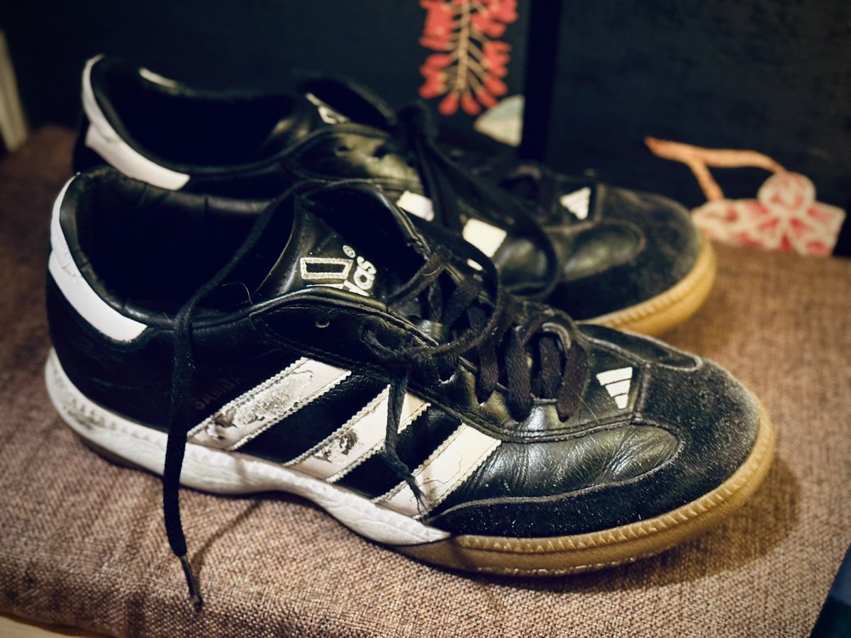 JasonRagosta's tweet photo. After several years of faithful service I’m finally retiring my old #adidas #samba ‘s (having worn through the soles) and putting my new #sambaclassic ‘s into the rotation. I feel like I should be playing mournful music or something. https://t.co/cA1YtXKbpB