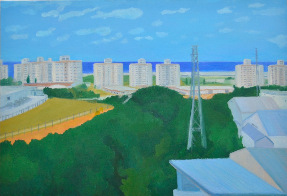 #女性アーティストの名前を5人挙げられますか？石垣克子（b.1967）は、故郷の沖縄を拠点に、変わりゆく沖縄の風景を鮮やかな色彩で描いた「基地のある風景」シリーズで知られる画家。
画像：ちぎれ雲（牧港補給地域キャンプ・キンザ―）2018年　油彩・キャンバス
©ISHIGAKI Katsuko
#5WomenArtists