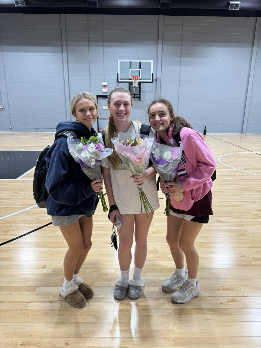 Had to celebrate some IHSA Celebrities tonight! <a href="/elliethompson_2/">ellie thompson</a> <a href="/Hannah_Laub2024/">Hannah Laub</a> <a href="/jacqui_lukic/">Jacqui Lukic</a>