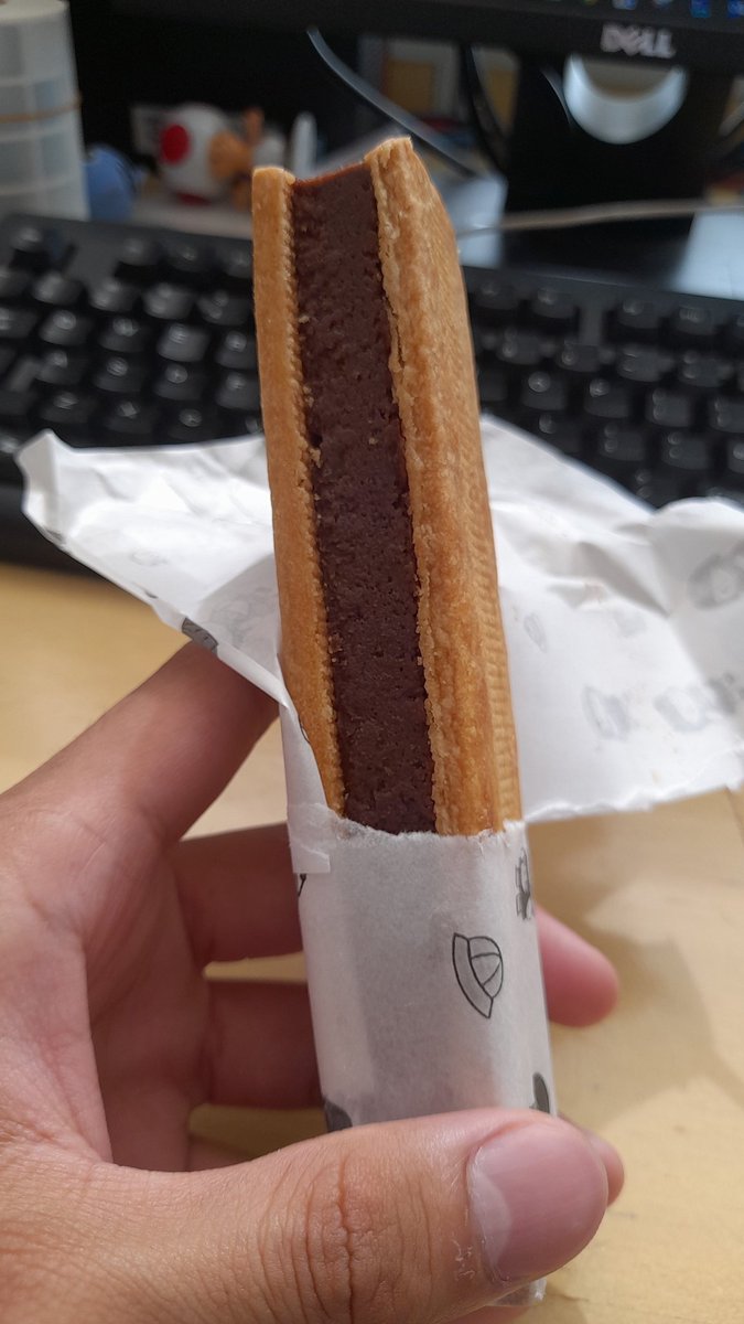 JianBeil's tweet photo. aku sarapan pake ini, kalian pake apa https://t.co/2NyBh1vs9Q