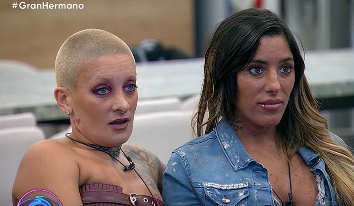 NachoGHfan's tweet photo. Catalina: "si te vas vos me voy con vos" 
JULIANA AL 9009 y hacemos 2x1.

#GranHermano https://t.co/r0tdu4g4sr