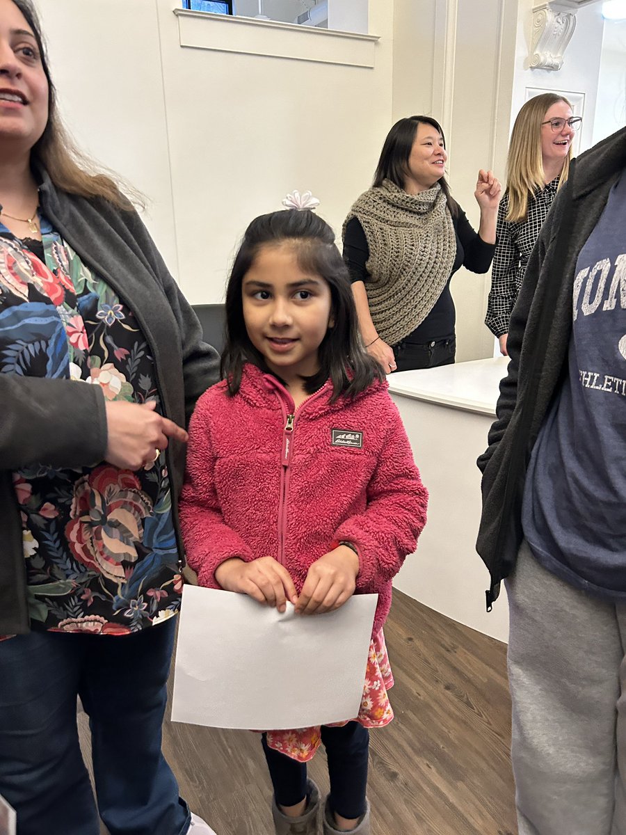 DSmithBeckett3's tweet photo. It was so fun to attend the art show at TAF. One of my students had her artwork on display. https://t.co/Dumccq068P