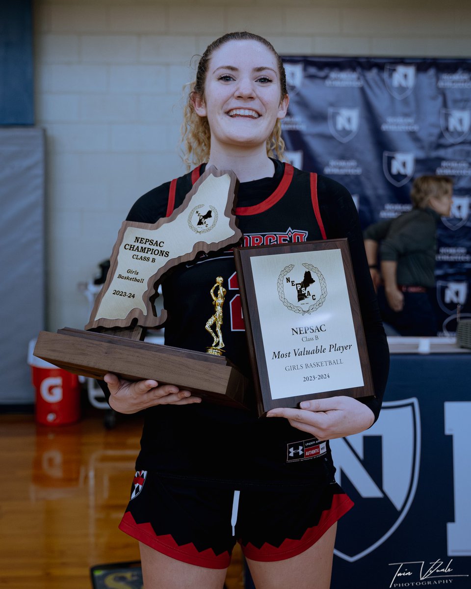 St. George’s wins the Class B Championship 🏆 <a href="/NEPSGBCA/">NEPSGBCA</a> <a href="/SGgirlshoops/">St. George's School Girls Basketball</a> #ladiesexposurefirst