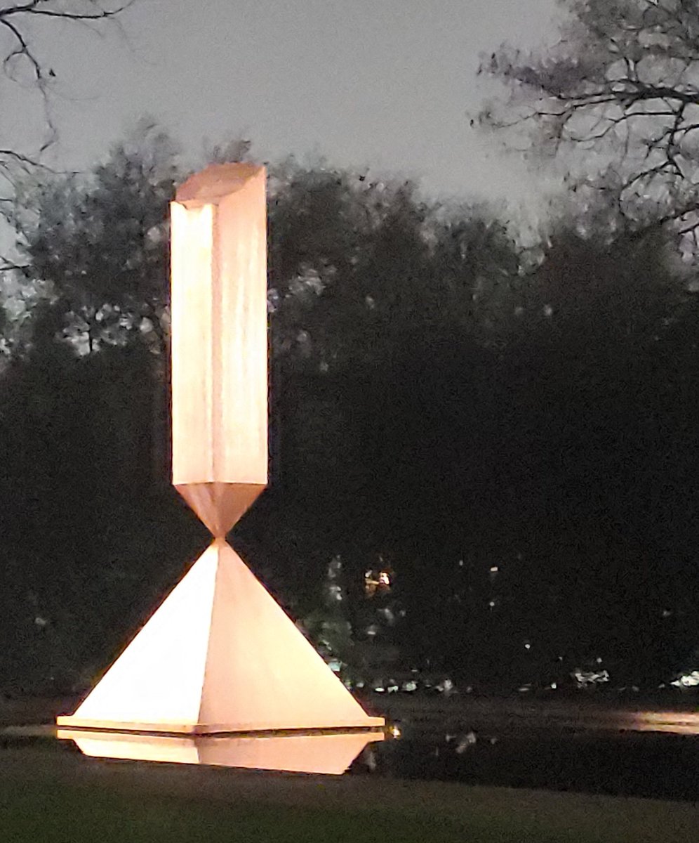 The Broken Obelisk at @rothkochapel was a beautiful and apt place to honor the life of Nex Benedict, someone who was so failed by people they should have been able to trust.