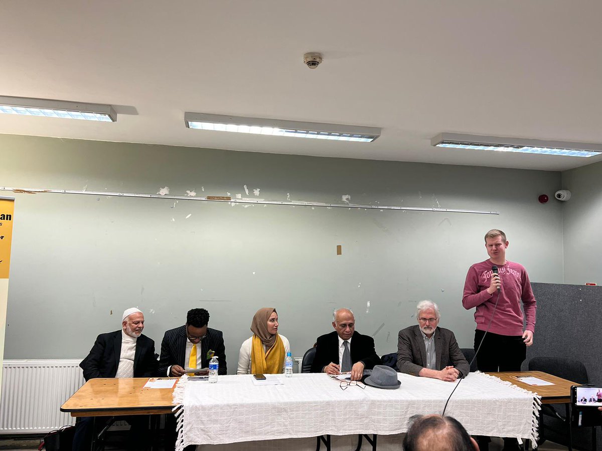 Thank you to @RjlynchJ @LDCRE1 and @RichardNewby3 @GuyBenson96 for coming to meet the community to explain our stance on #Gaza how #LibDems opposed the invasion of Iraq and so much more. Grateful for all the support from so many ❤️ #TowerHamlets