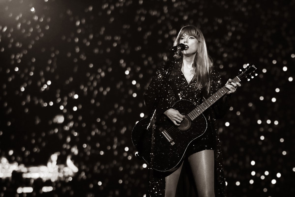 #SingaporeTSTheErasTour, you are rare. ♥️ We’re going to remember this first weekend in your city all too well. 🥹 Everyone ready for Night 3? #TSTheErasTour

📸: Bob Levey/TAS23/Getty Images for TAS Rights Management
tstheerastour.taylorswift.com